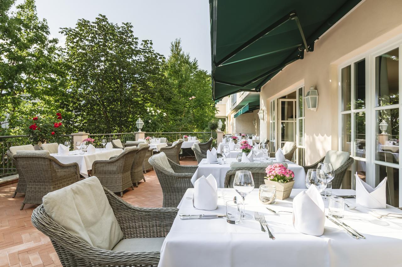 Hotel Pienzenau Am Schlosspark Merano Exterior foto