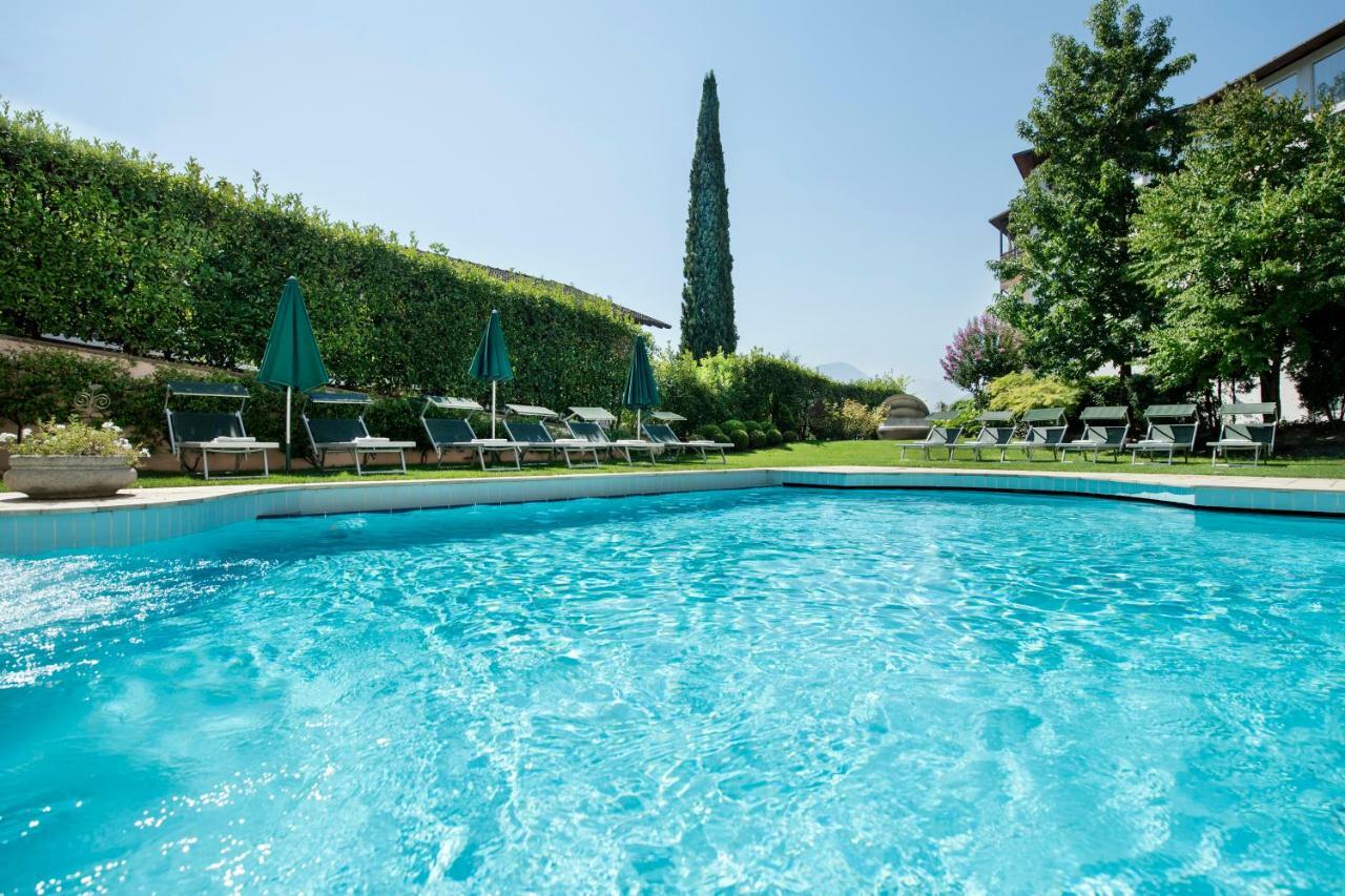 Hotel Pienzenau Am Schlosspark Merano Exterior foto
